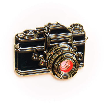 Lei. Flex 35mm SLR Camera Pin Black & Gold