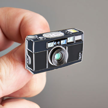 Nikn. 28ti 35mm Film AF Auto Focus Camera Pin
