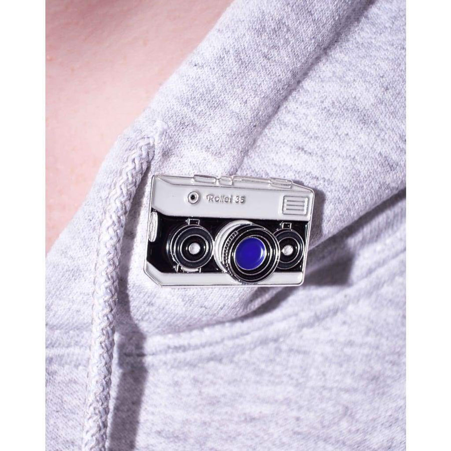 R35 Camera Pin - Pin